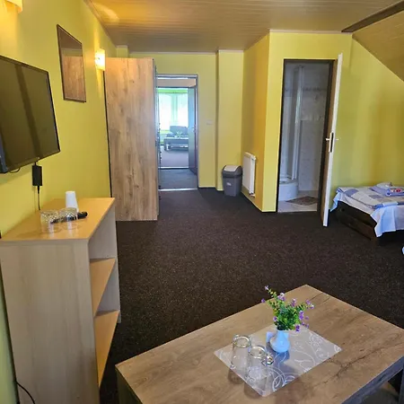 Pod Lesem Merklín