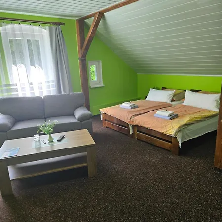 Pod Lesem 3* Merklín