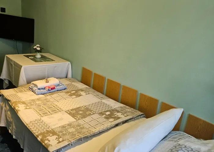 Pod Lesem Casa de hóspedes 3*