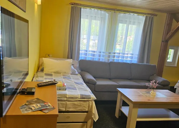 Pod Lesem Merklín